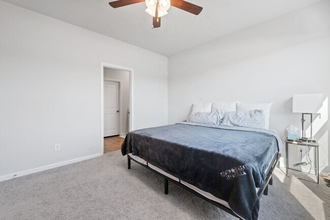 Building Photo - 20819 Adventure Wy