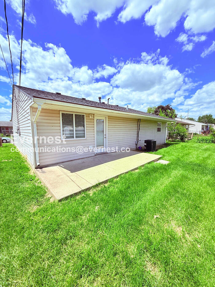 Building Photo - 2866 Hillgate Rd