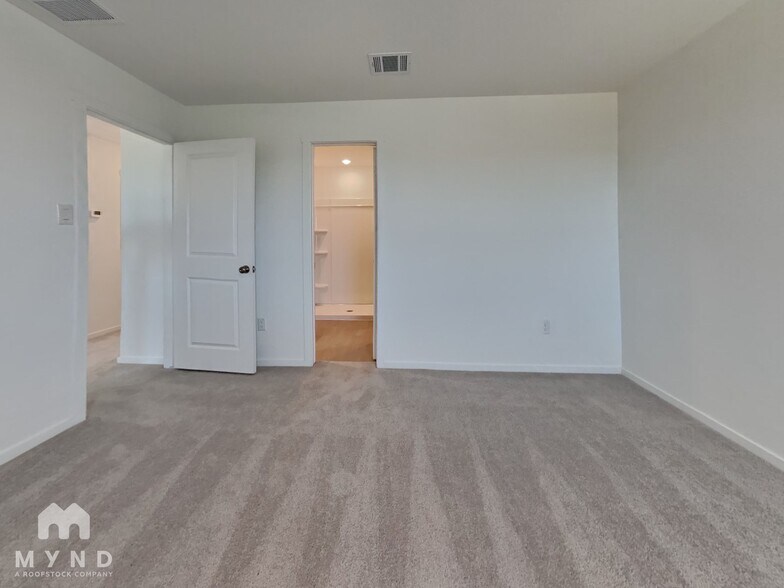 Building Photo - 539 Layne Overlook