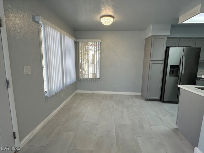 Building Photo - 3066 Tarpon