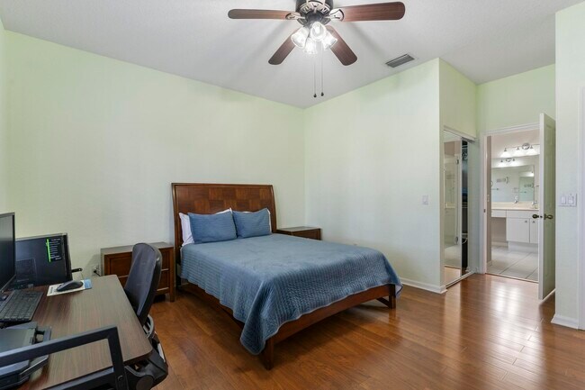 Building Photo - 4145 Sea Mist Way