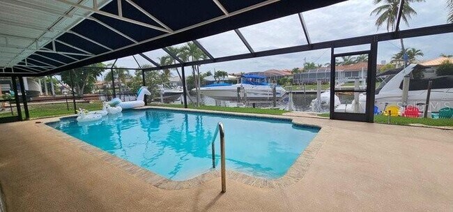 Building Photo - 2871 Coral Way