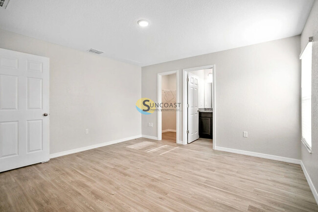 Building Photo - Open Concept 3/2 for Rent in Ocala!