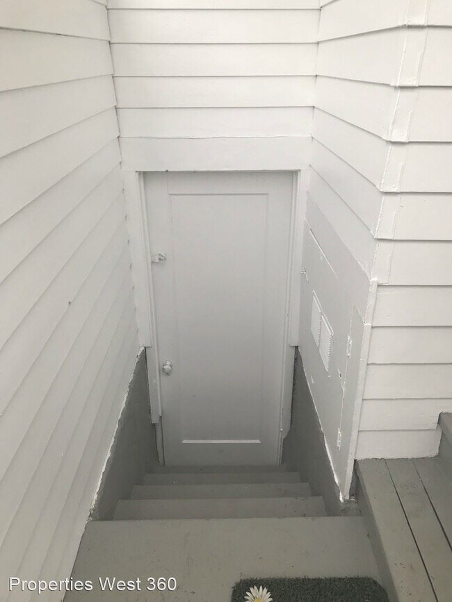 Building Photo - 2 br, 1 bath House - 209 NW 17th Ave.