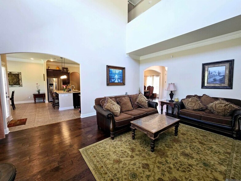 Building Photo - 18258 River Landing Dr