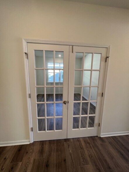 Building Photo - 25 Mainland Lakes Dr