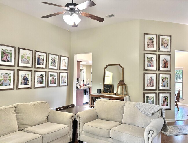 Building Photo - 6399 William Hill Dr