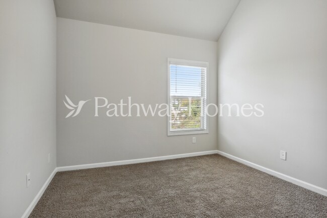 Building Photo - 2401 Oakleaf Cir