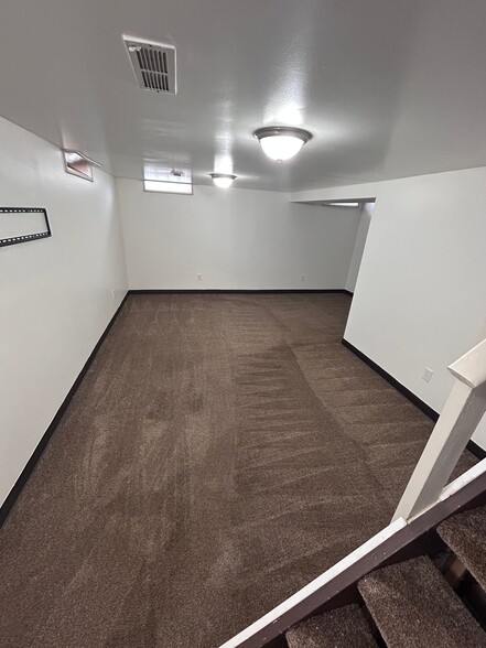 Building Photo - 6553 Engle Rd