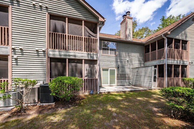 Building Photo - 2 Bedroom 1 Bath Condo in The Park at Rive...
