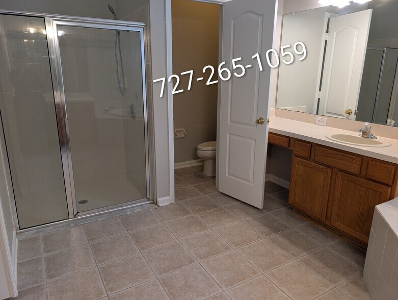 Primary Bathroom - 26000 Risen Star Dr