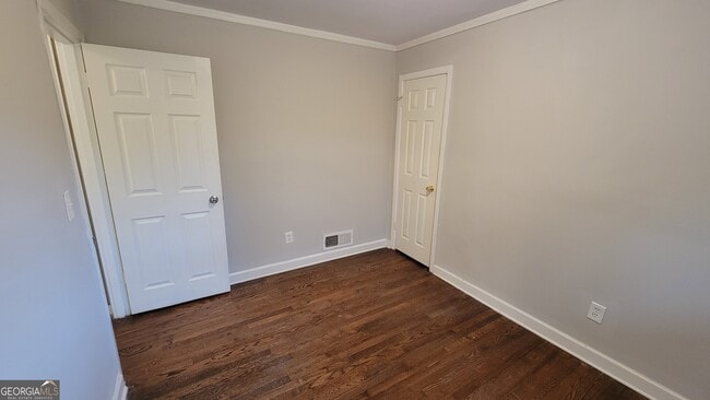 Building Photo - 2075 Claude St NW
