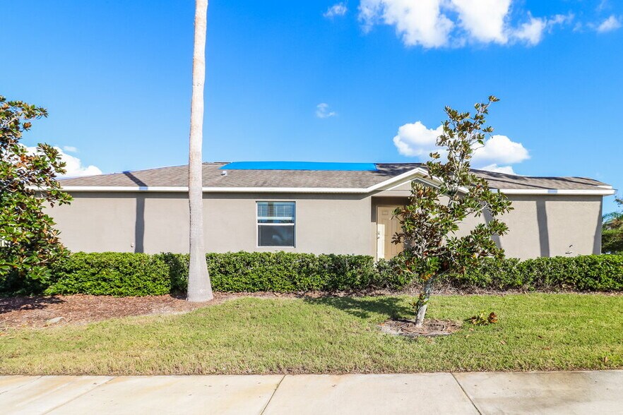 Primary Photo - 1339 Pasadena Bloom Ln