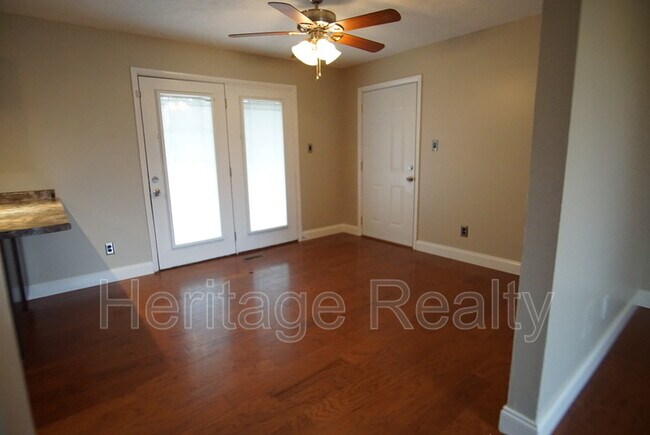Building Photo - 6209 Bryan Ln