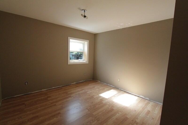 Building Photo - 416 Rainbow Mountain Rd