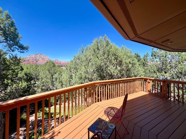 Building Photo - Furnished, 1-Year Long-Term Rental