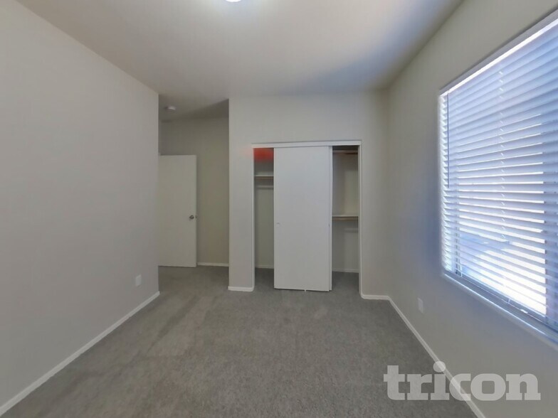 Building Photo - 2836 S 66th Ave