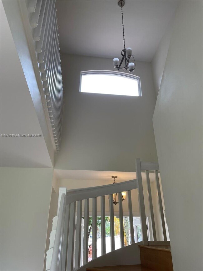 Building Photo - 784 Chimney Rock Rd