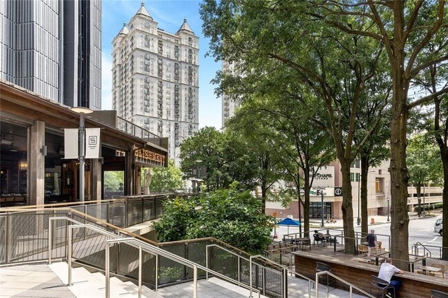 Building Photo - 1080 Peachtree St NE