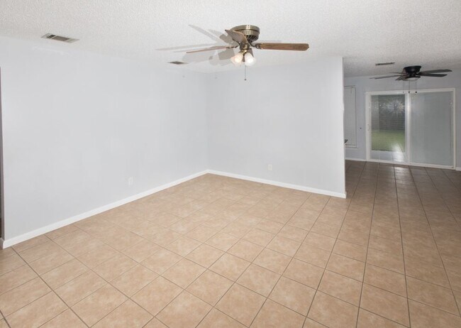 Building Photo - 6922 Foxside Ln