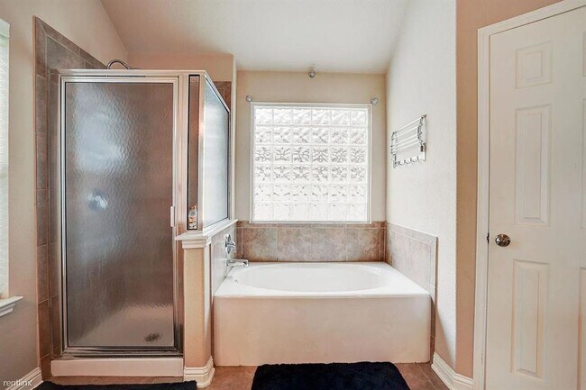 Building Photo - 3784 Turetella Dr