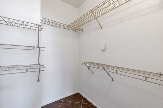 Building Photo - Upgraded first-floor condo in the sought-after Plaza Residences in Scottsdale!