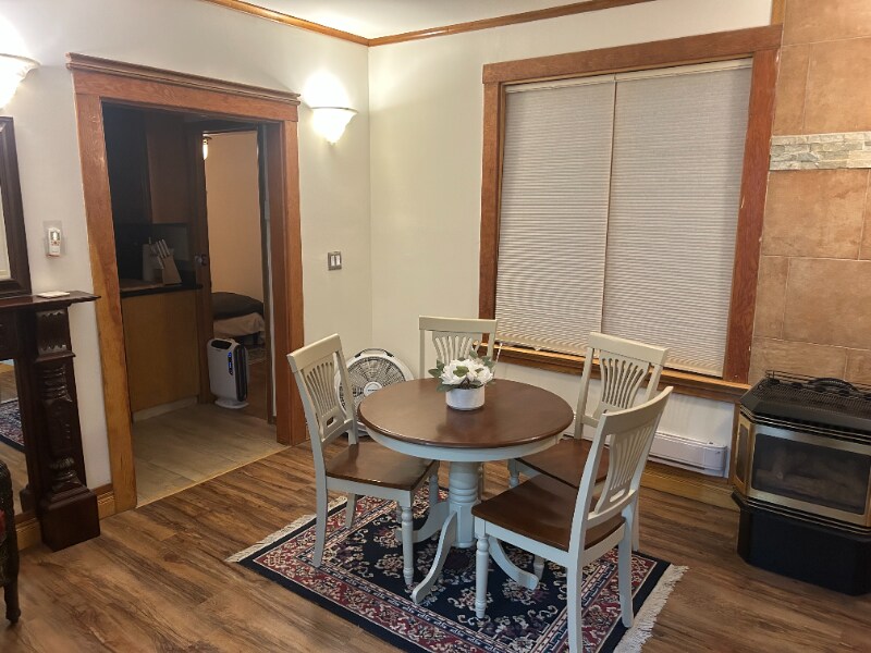 Building Photo - 30 W Etruria St