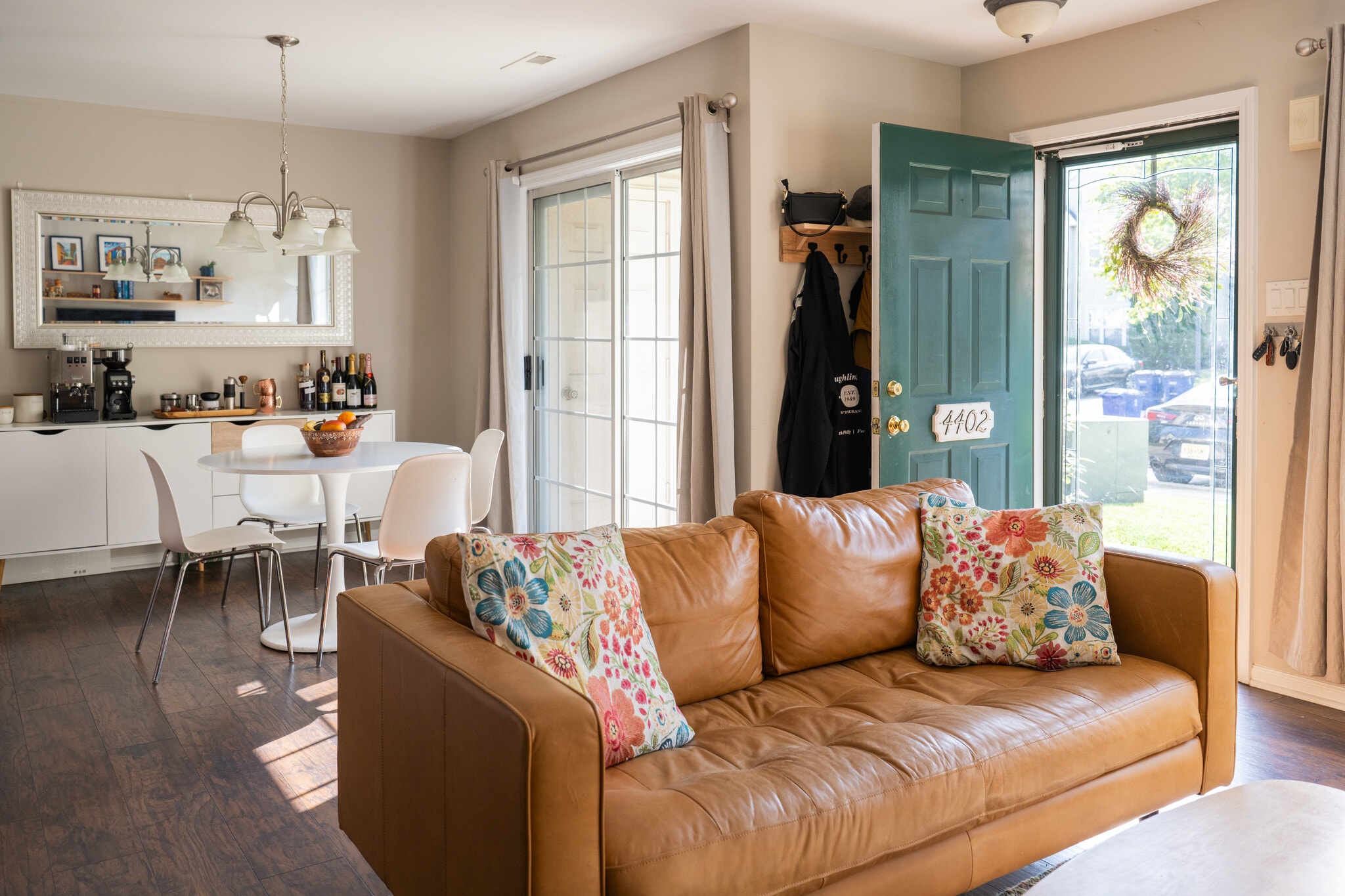 Building Photo - 4402 Vesper Cir