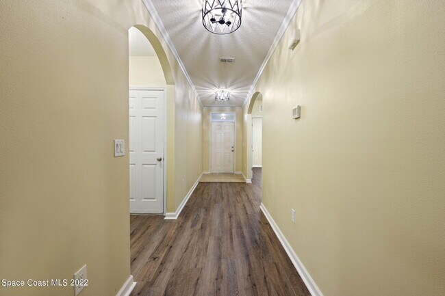 Building Photo - 4600 Pagosa Springs Cir