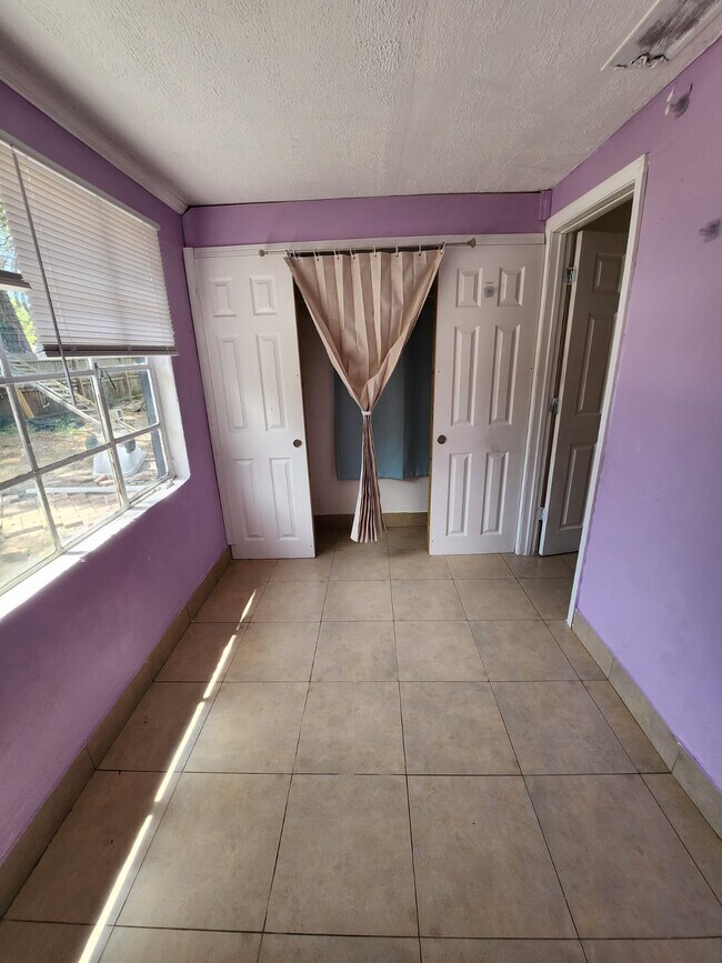 Building Photo - 4730 68th Ln N