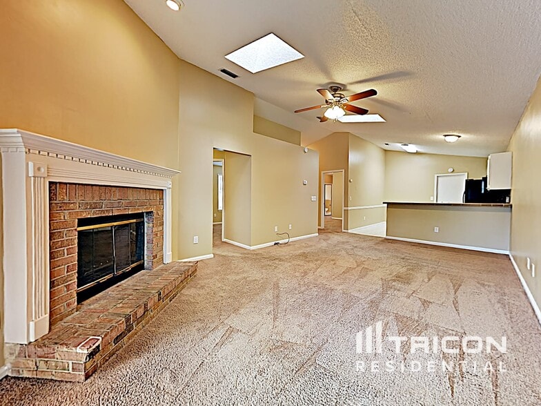 Building Photo - 115 Naugatuck Dr