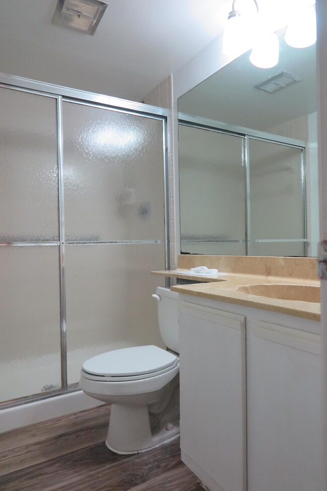 Building Photo - 6562 Boca Del Mar Dr