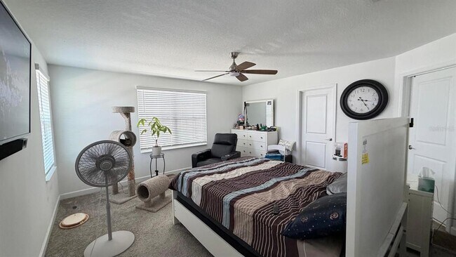 Building Photo - 11200 Listening Dr