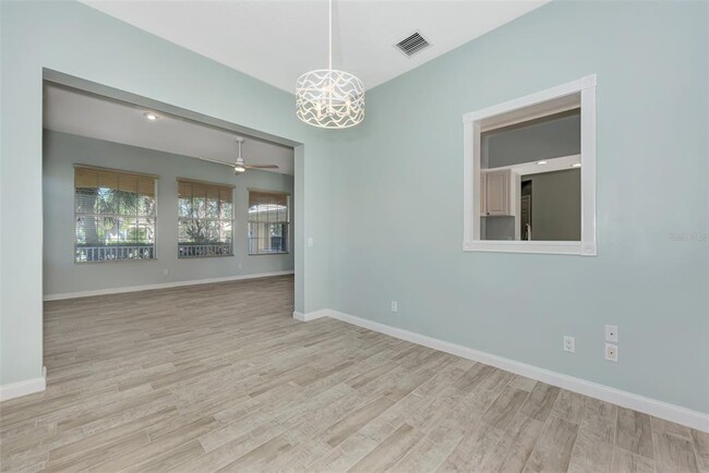 Building Photo - 13465 Bastiano St