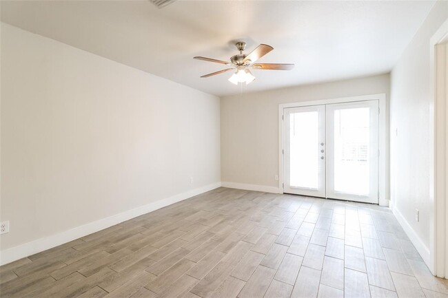 Building Photo - 4719 Hidden Springs Dr