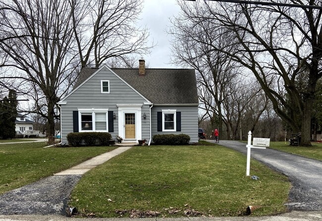 Primary Photo - 120 S Orchard St