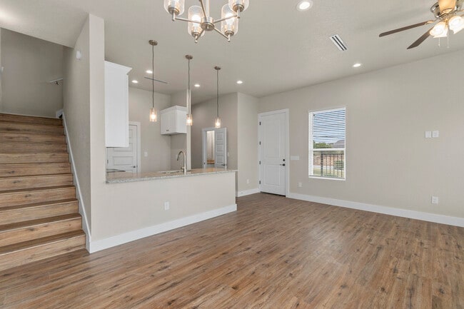 Building Photo - 119 Ave Ventana