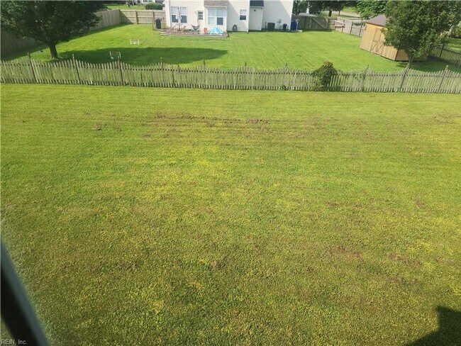 Building Photo - RENTAL