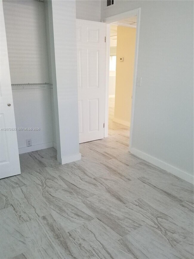 Building Photo - 11334 Royal Palm Blvd
