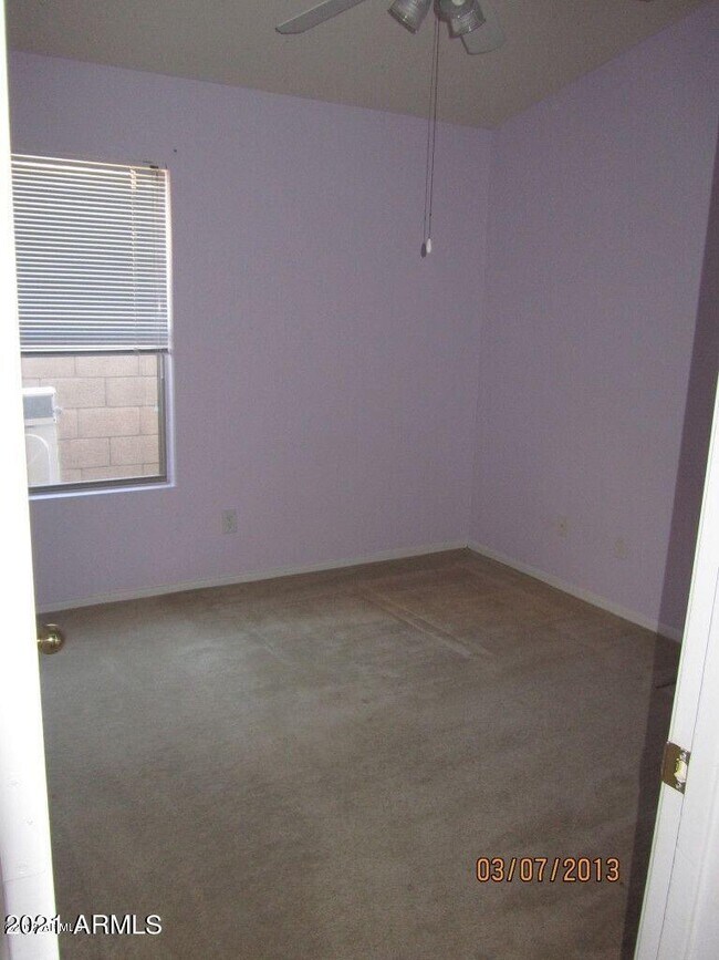 Building Photo - 4318 E Lone Cactus Dr