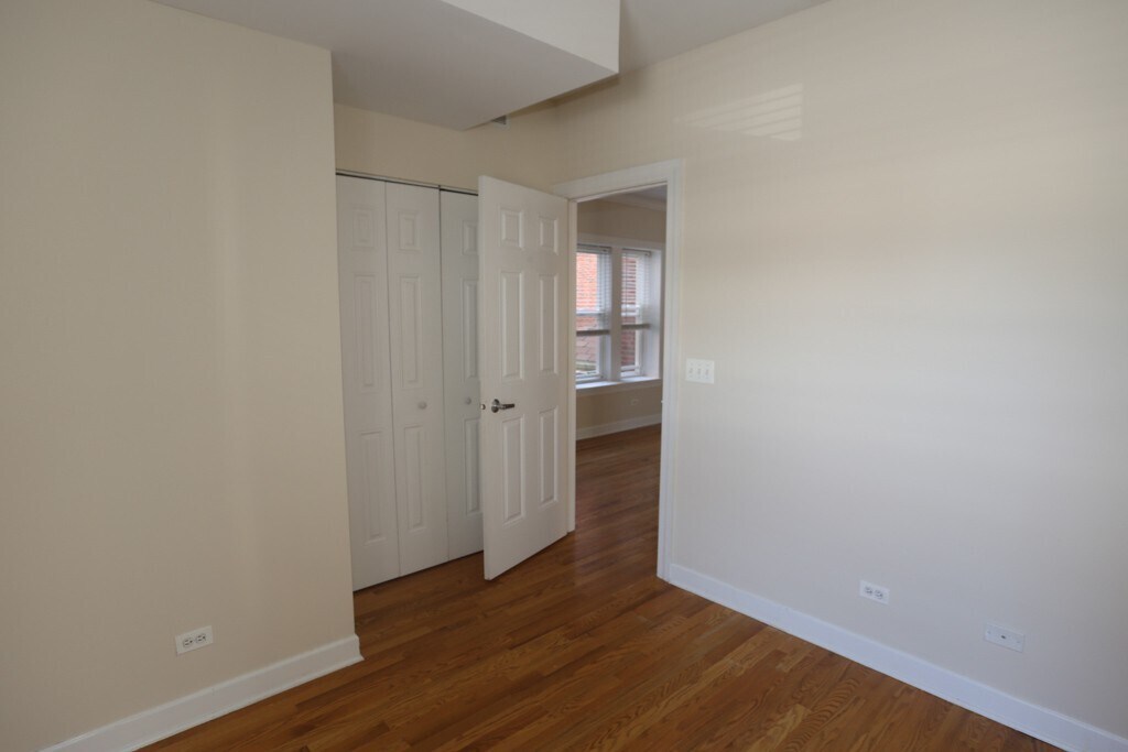 Building Photo - 3220 N Clifton Ave