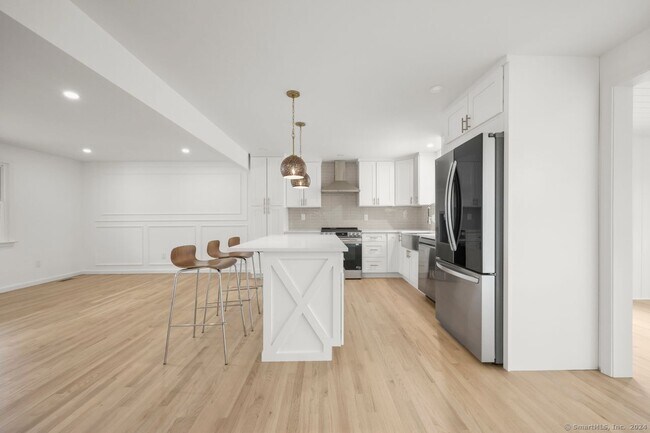 Building Photo - 141 Ridgewood Dr
