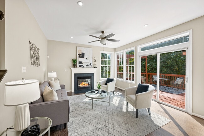 Building Photo - 13438 Burrough Farm Dr