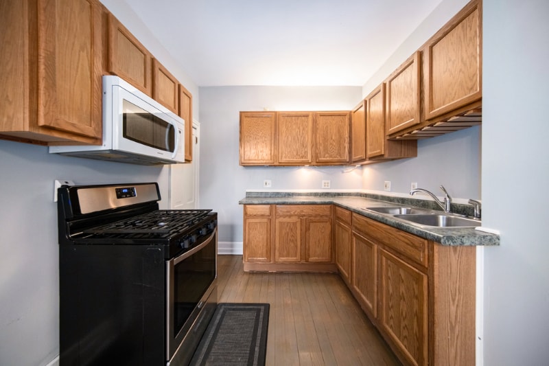 Building Photo - 212 Kilbuck St E