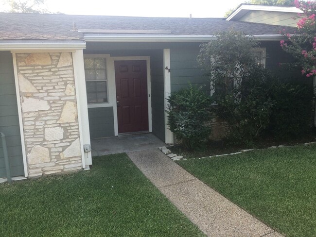 Primary Photo - 2800 Longmire Dr
