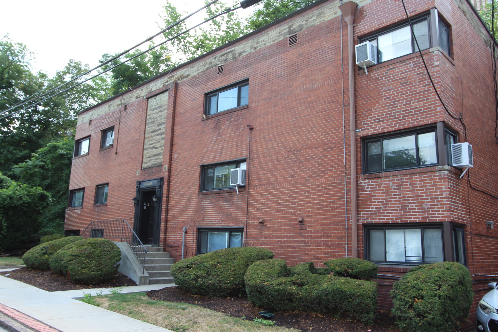 Building Photo - NORMANDY