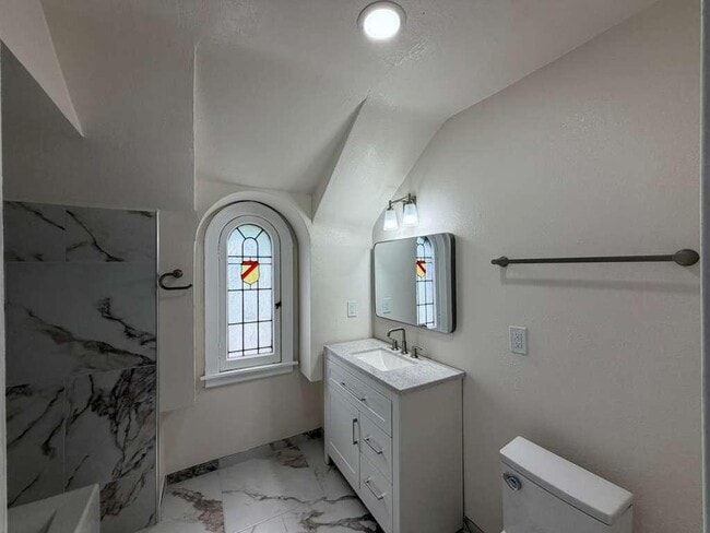 Building Photo - 2323 N 81st St