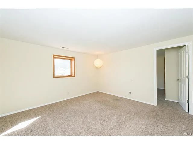 Building Photo - 620 Weeping Willow Dr
