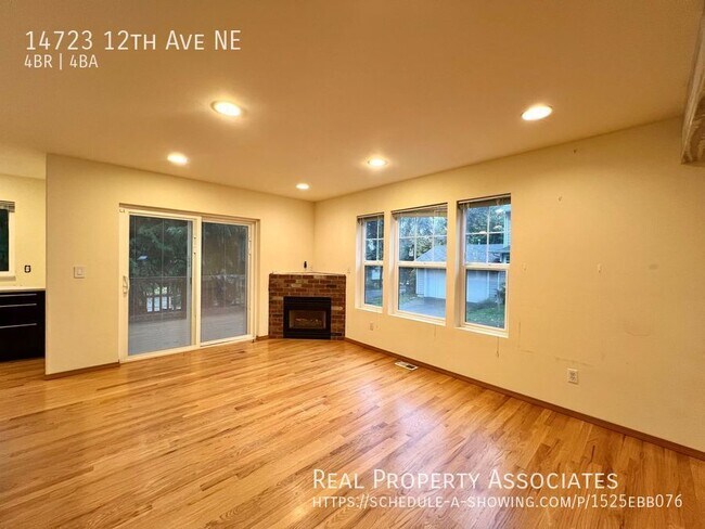 Building Photo - 14723 12th Ave NE