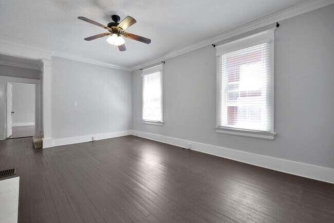 Building Photo - 84 N Monroe Ave